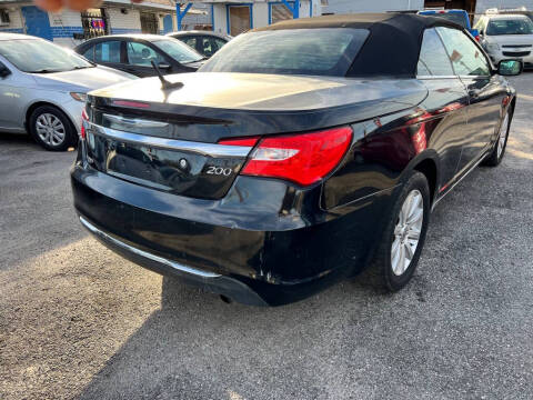 2012 Chrysler 200 Touring