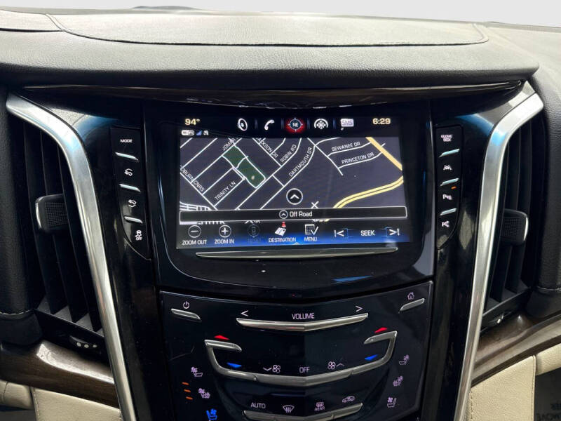 2018 Cadillac Escalade Luxury