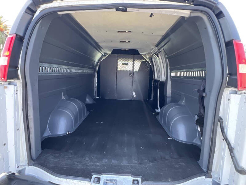 2018 Chevrolet Express 2500