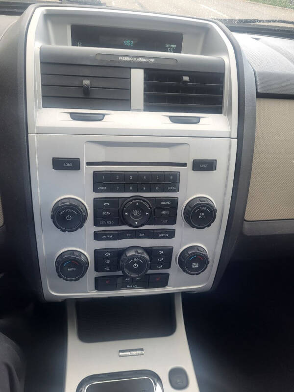 2011 Mercury Mariner Premier I4