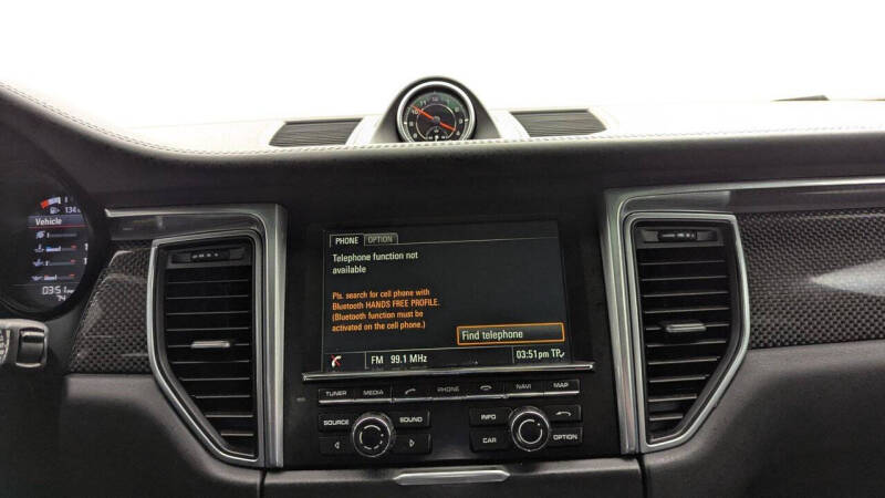 2016 Porsche Macan Turbo