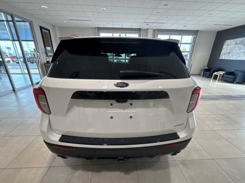 2022 Ford Explorer ST-Line