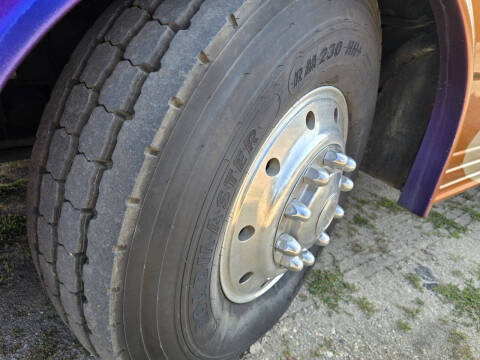 2004 Country Coach Magna