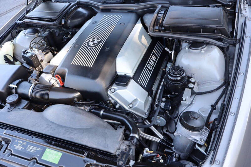 2002 BMW 5 Series 540i