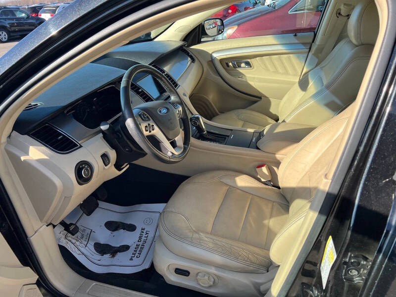 2014 Ford Taurus SEL
