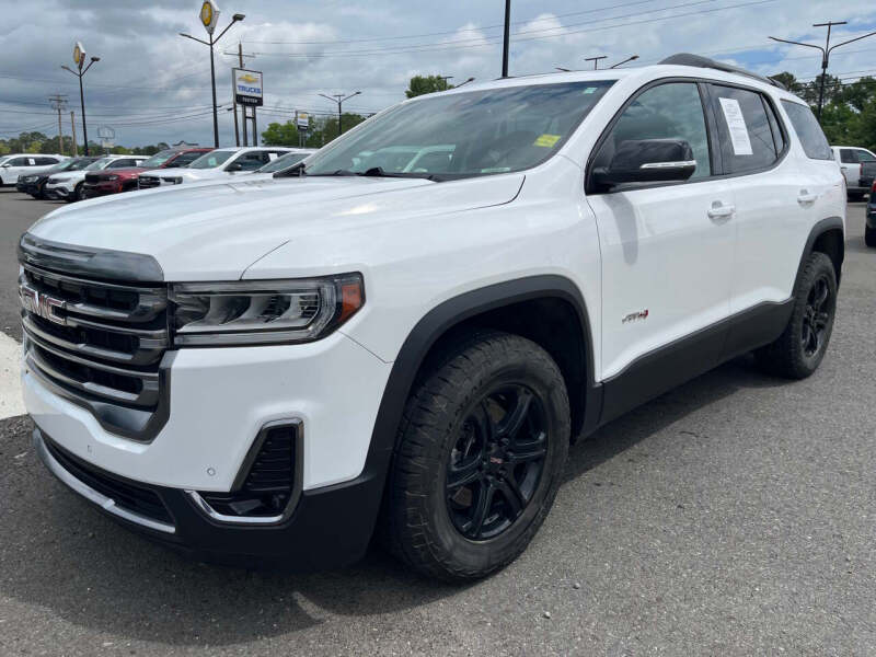 2023 GMC Acadia AT4