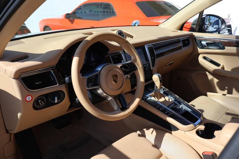 2016 Porsche Macan S