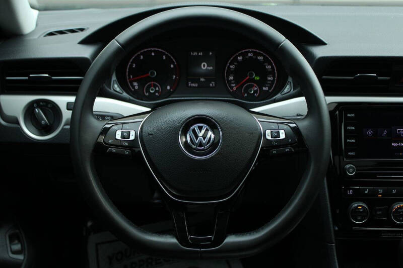 2021 Volkswagen Passat SE