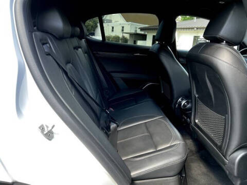 2022 Alfa Romeo Stelvio Sprint