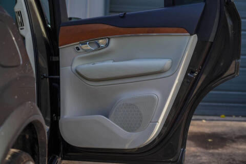 2018 Volvo XC90 T6 Inscription