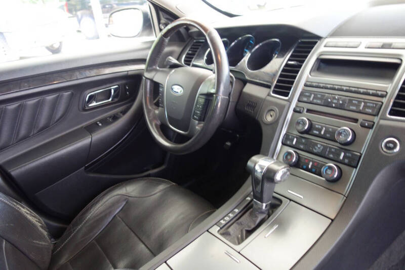 2012 Ford Taurus Limited