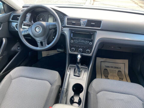 2012 Volkswagen Passat S