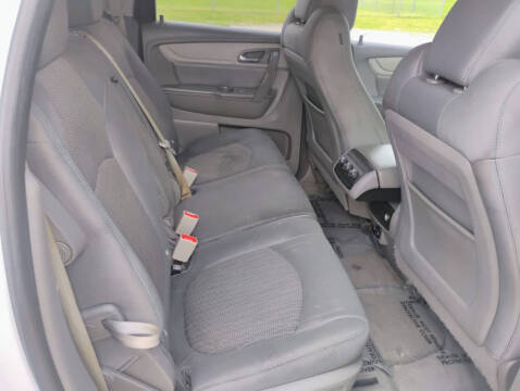 2017 Chevrolet Traverse LT