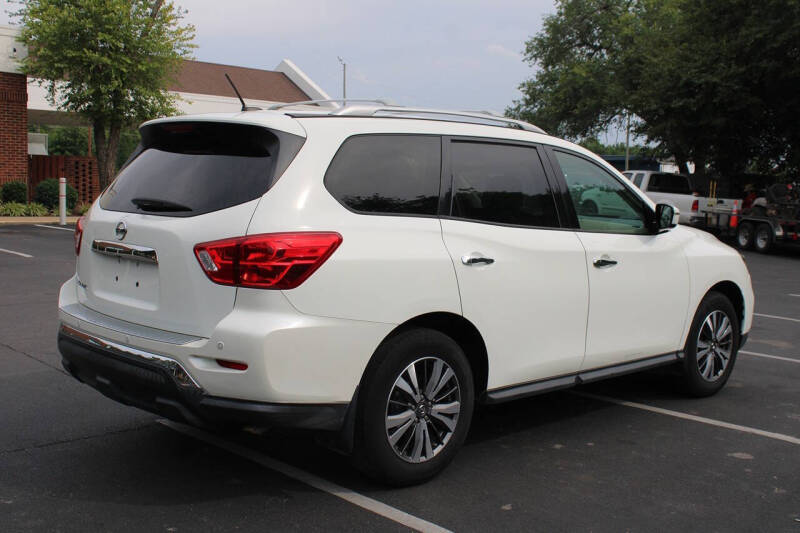 2017 Nissan Pathfinder Platinum