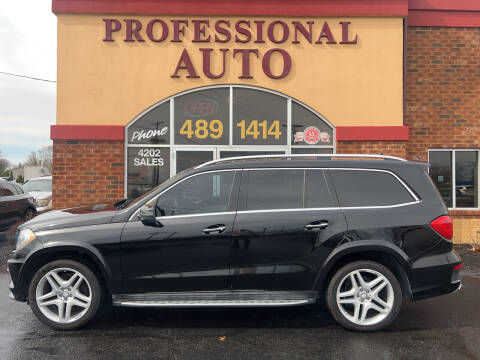 2015 Mercedes-Benz GL-Class for sale at Professional Auto Sales & Service in Fort Wayne IN