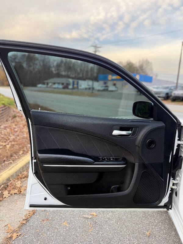 2019 Dodge Charger SXT