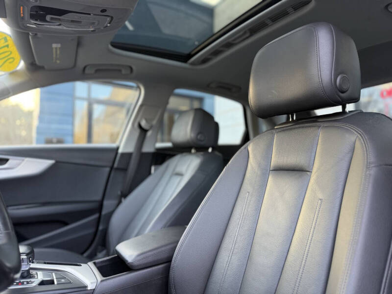 2017 Audi A4 2.0T quattro Premium Plus