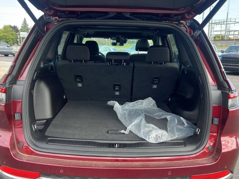 2025 Jeep Grand Cherokee Laredo X