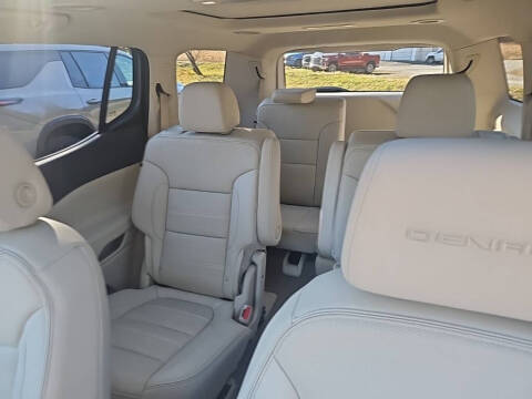 2023 GMC Acadia Denali