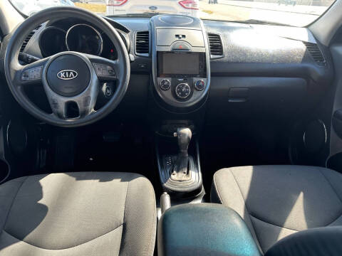 2011 Kia Soul +