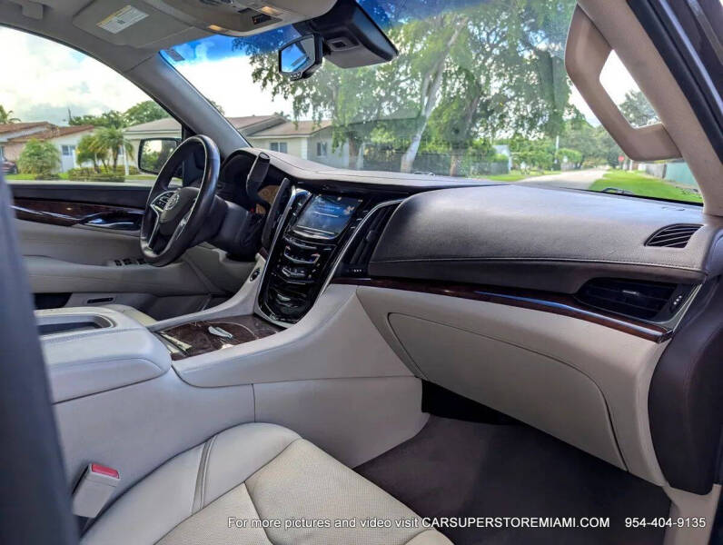 2015 Cadillac Escalade Luxury