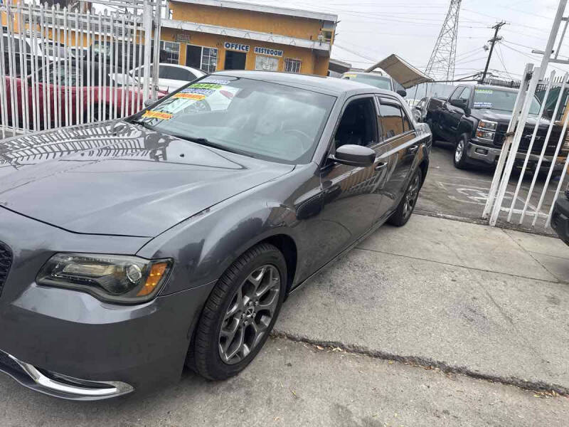 2016 Chrysler 300