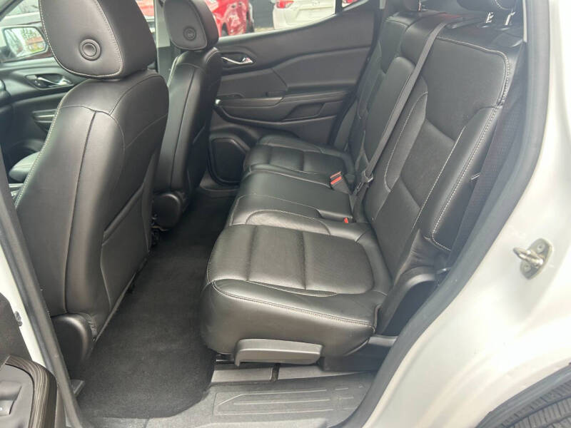 2017 GMC Acadia SLT-1