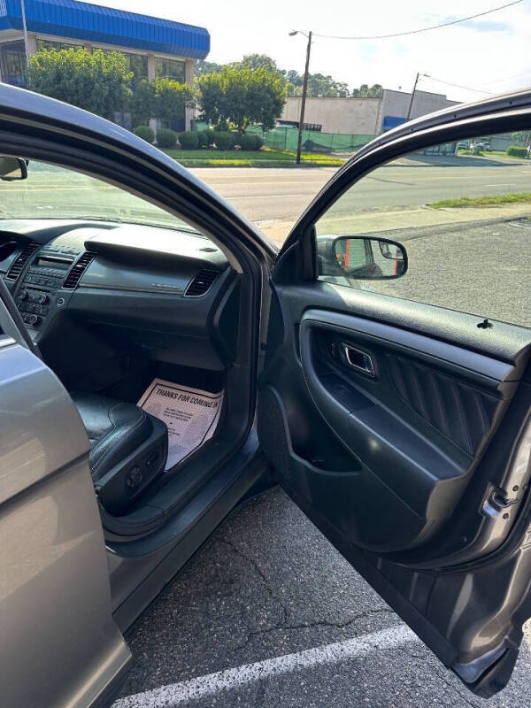 2012 Ford Taurus SEL