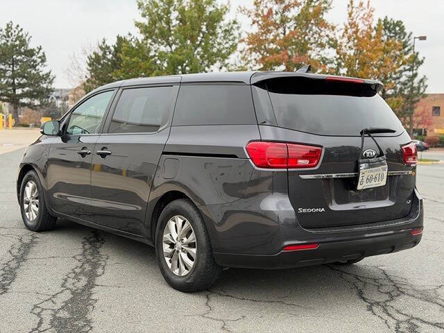 2019 Kia Sedona LX