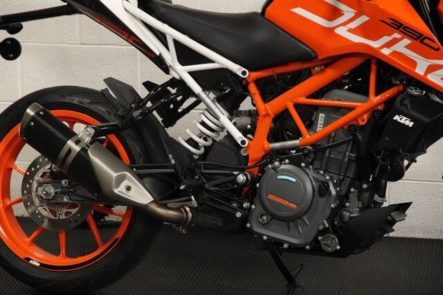 2017 KTM Duke 390