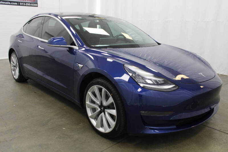 2019 Tesla Model 3 Mid Range
