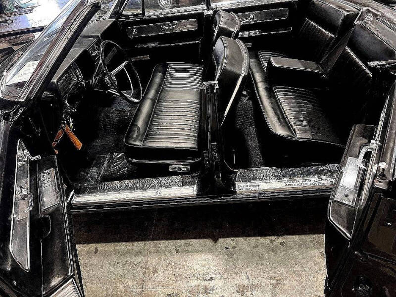 1961 Lincoln Continental