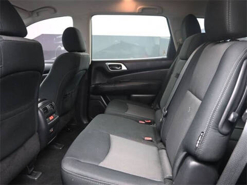 2019 Nissan Pathfinder S