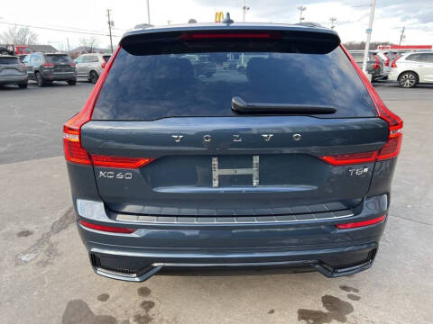 2025 Volvo XC60 T8 Plus Dark Theme