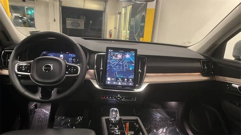 2026 Volvo XC90 B6 Plus 7P