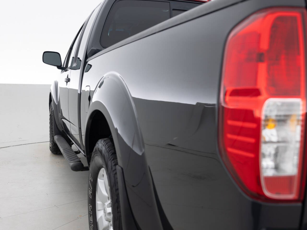 Used Car 2012 Nissan Frontier  Sv V6 4x4 4dr King Cab Pickup 5a For Sale Under $10,000 In Coal City, Illinois