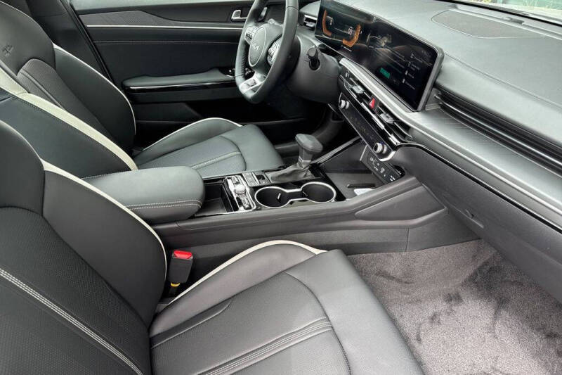 2026 Kia K5