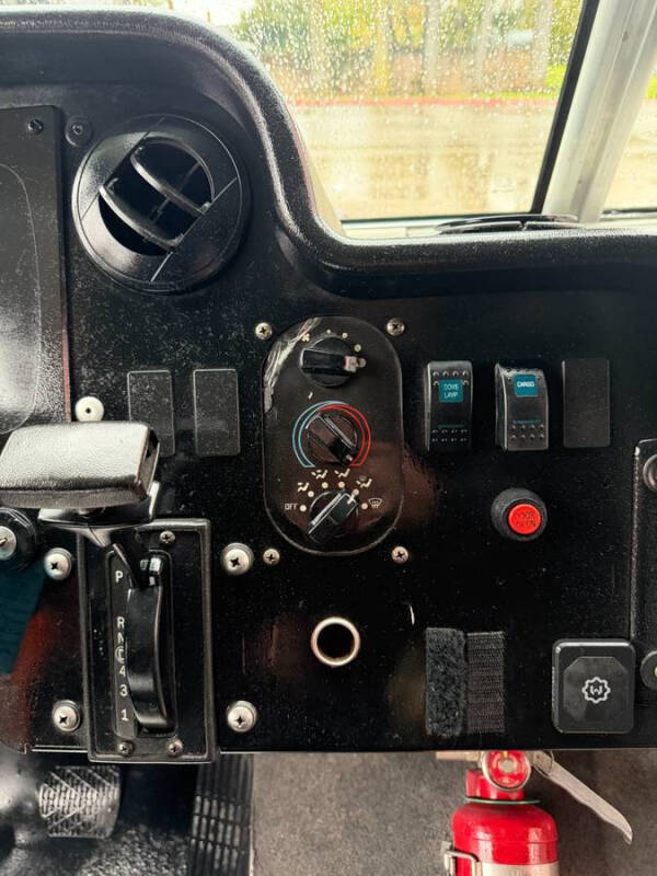 2006 Freightliner MT45 Chassis