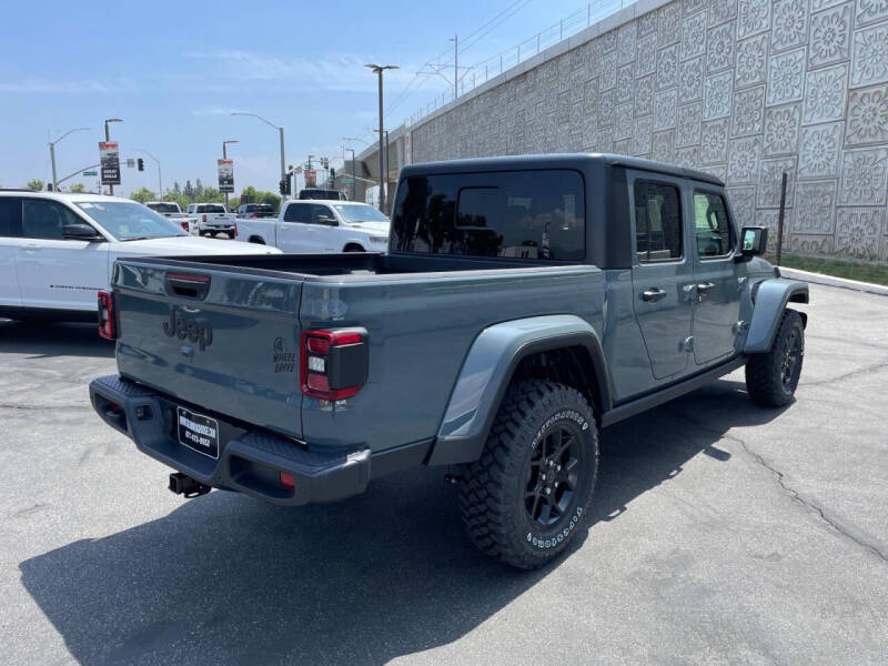 2025 Jeep Gladiator Willys