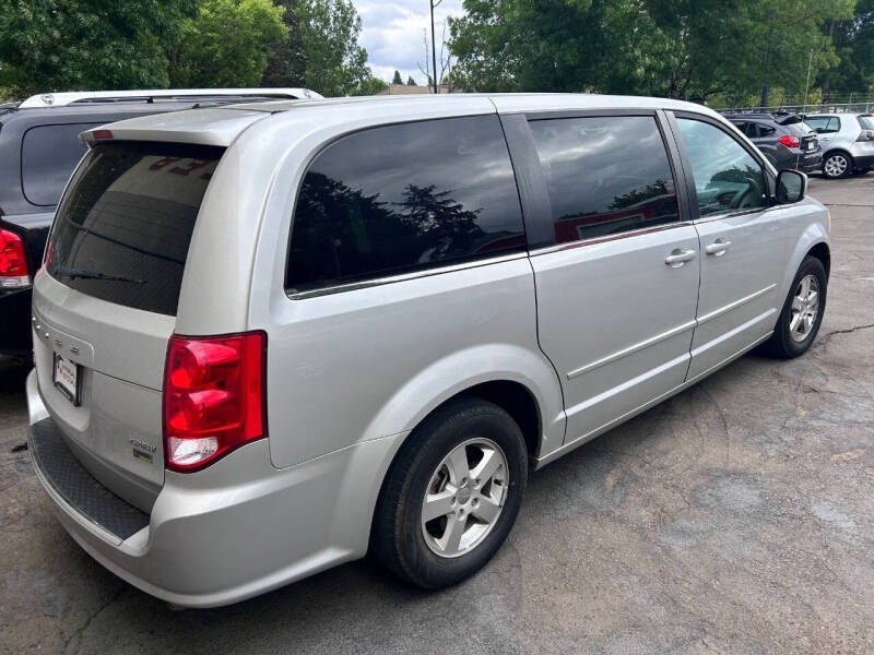 2012 Dodge Grand Caravan Crew