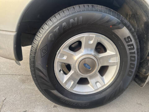 2002 Ford Explorer Sport Trac Value