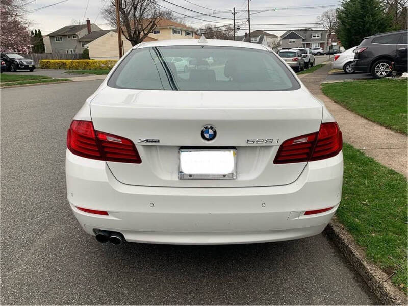 2016 BMW 5 Series 528i xDrive