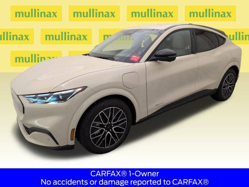 2025 Ford Mustang Mach-E Premium