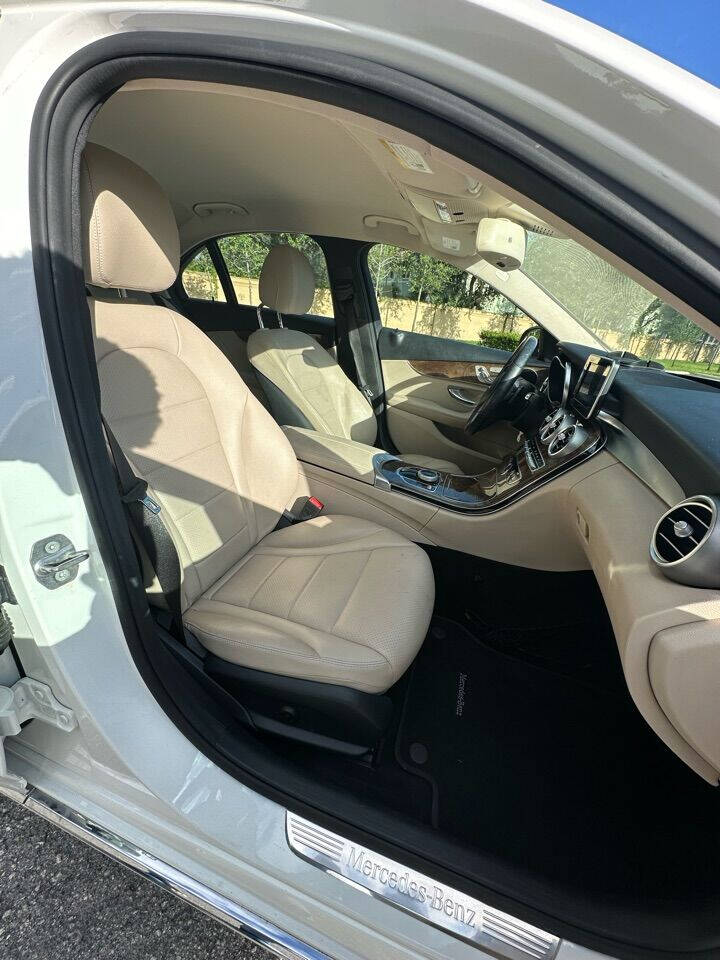 2017 MERCEDES-BENZ C-Class Sedan - $19,999