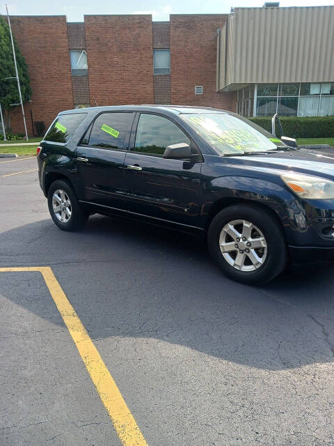 2008 Saturn Outlook for sale at LB's Discount Auto Sales in Steger, IL