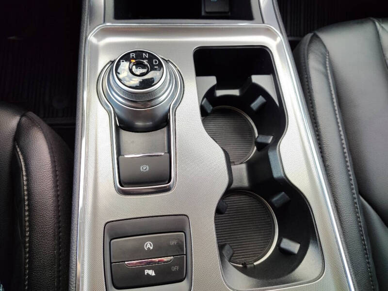 2024 Ford Edge Titanium