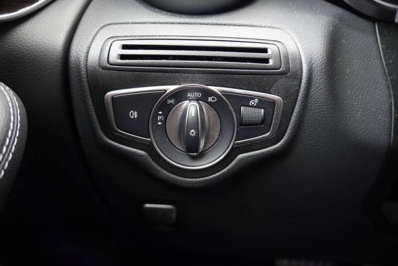 2021 Mercedes-Benz GLC GLC 300