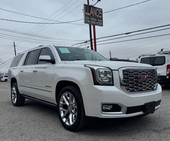 2020 GMC Yukon XL Denali's photo