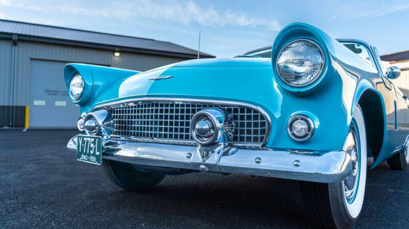 1956 Ford Thunderbird