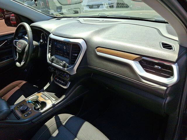 2023 GMC Acadia SLE